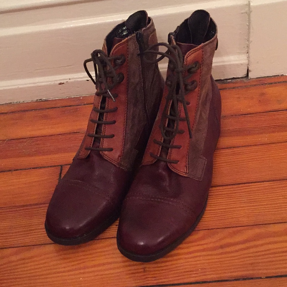 CLARKS Morgan Carla boots